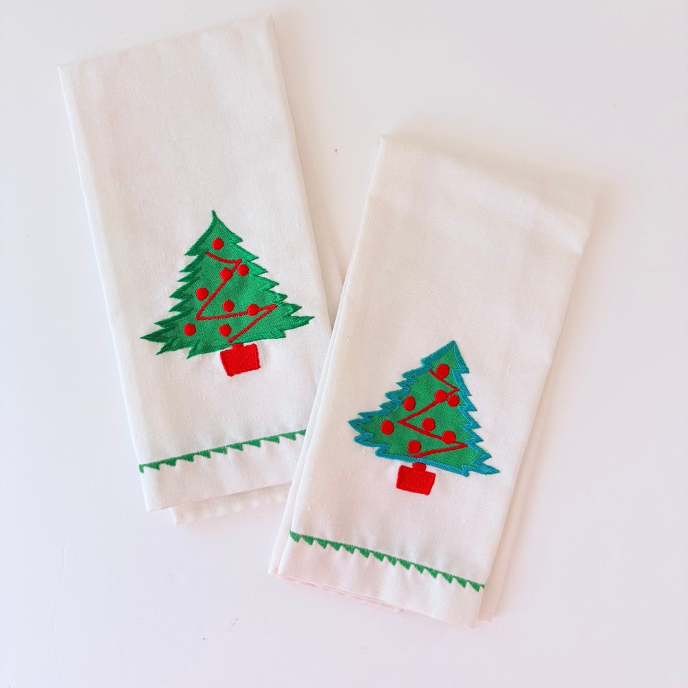 Vintage Christmas Embroidered Hand Towels Set of 2